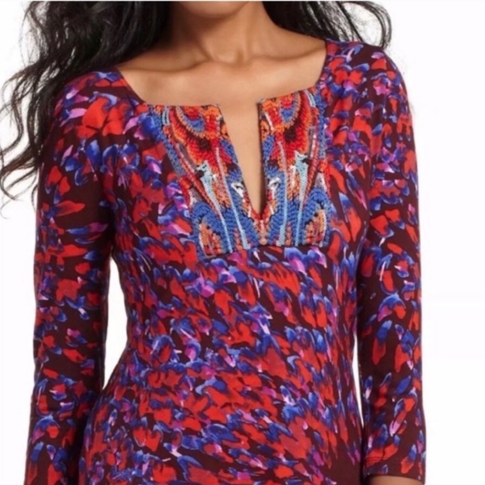 A Common Thread Anthropologie Embroidered Top. XS.